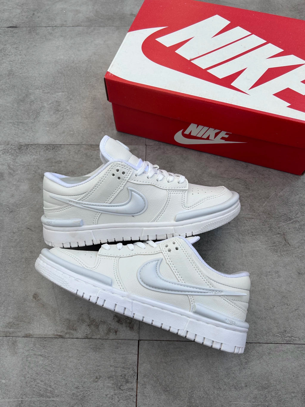 NIKE DUNK TWIST